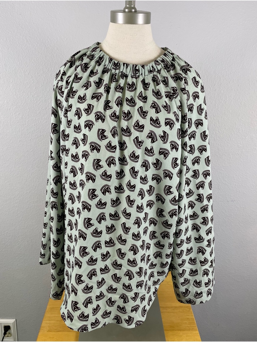 Ann Taylor Mint Green Abstract Print Pullover Tunic